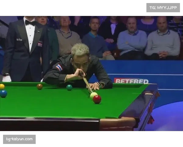 希金斯半决赛全面压制马奎尔 比赛呈现一边倒 希金斯半决赛全面压制马奎尔 比赛呈现一边倒