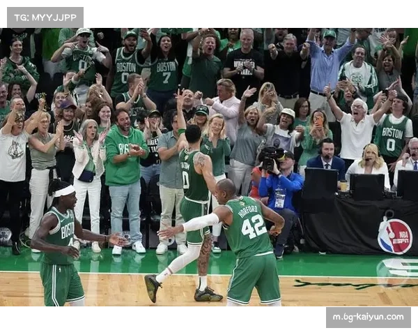 独行侠主场不敌凯尔特人 波尔津吉斯复出贡献两双